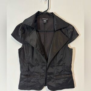 Contempo Women’s Medium Black Short Sleeve Top